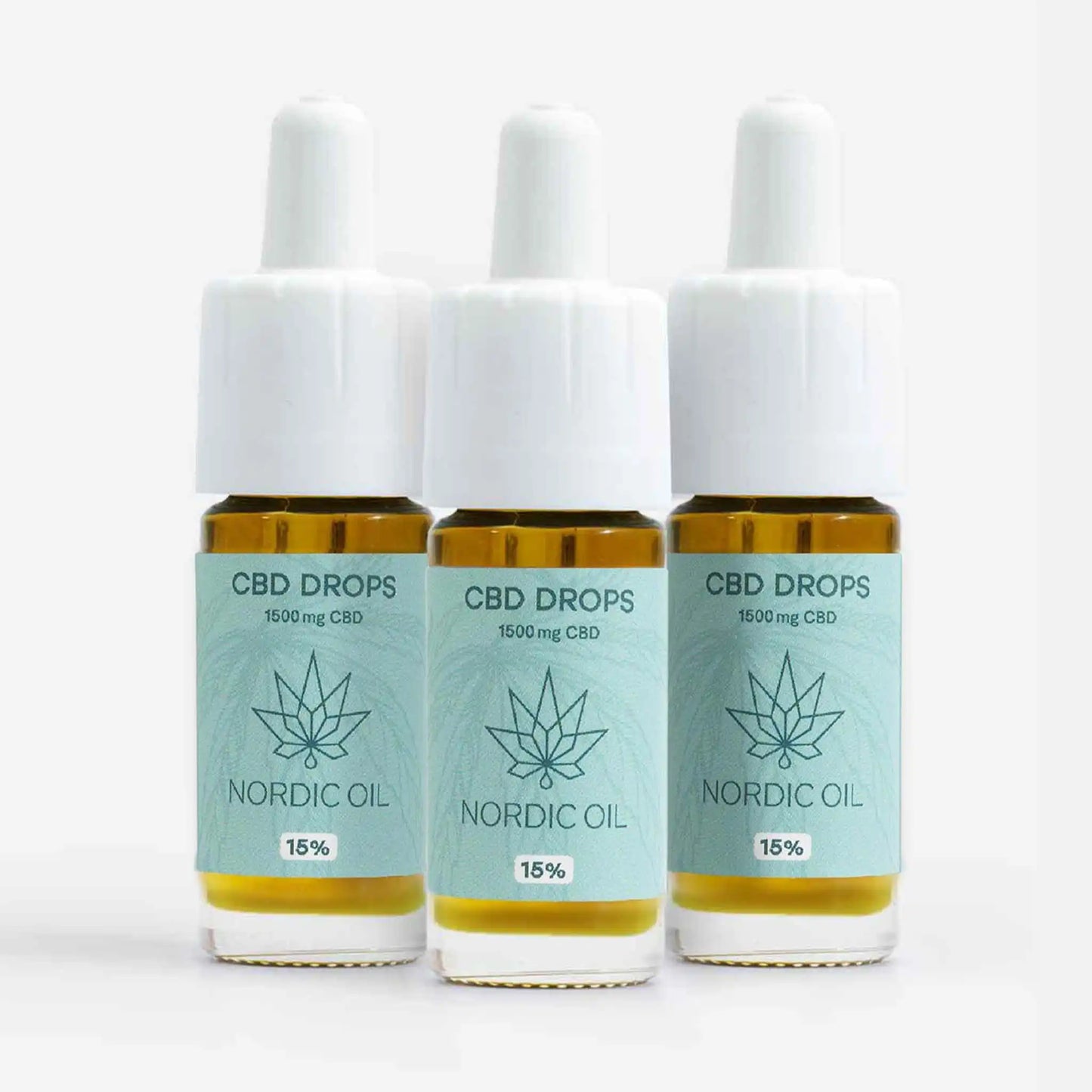 três dos óleos CBD estão um ao lado do outro