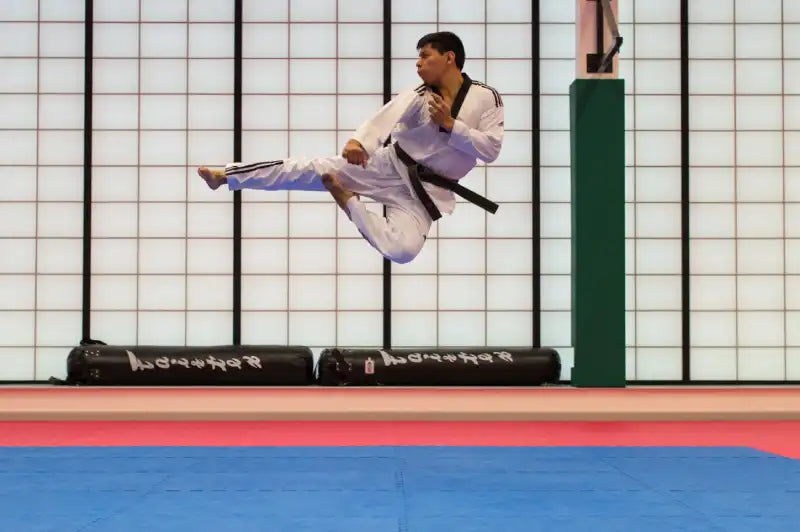 Benefícios do CBD para Atletas de Artes Marciais: Redução da Dor, Melhoria do Sono e Redução da Ansiedade